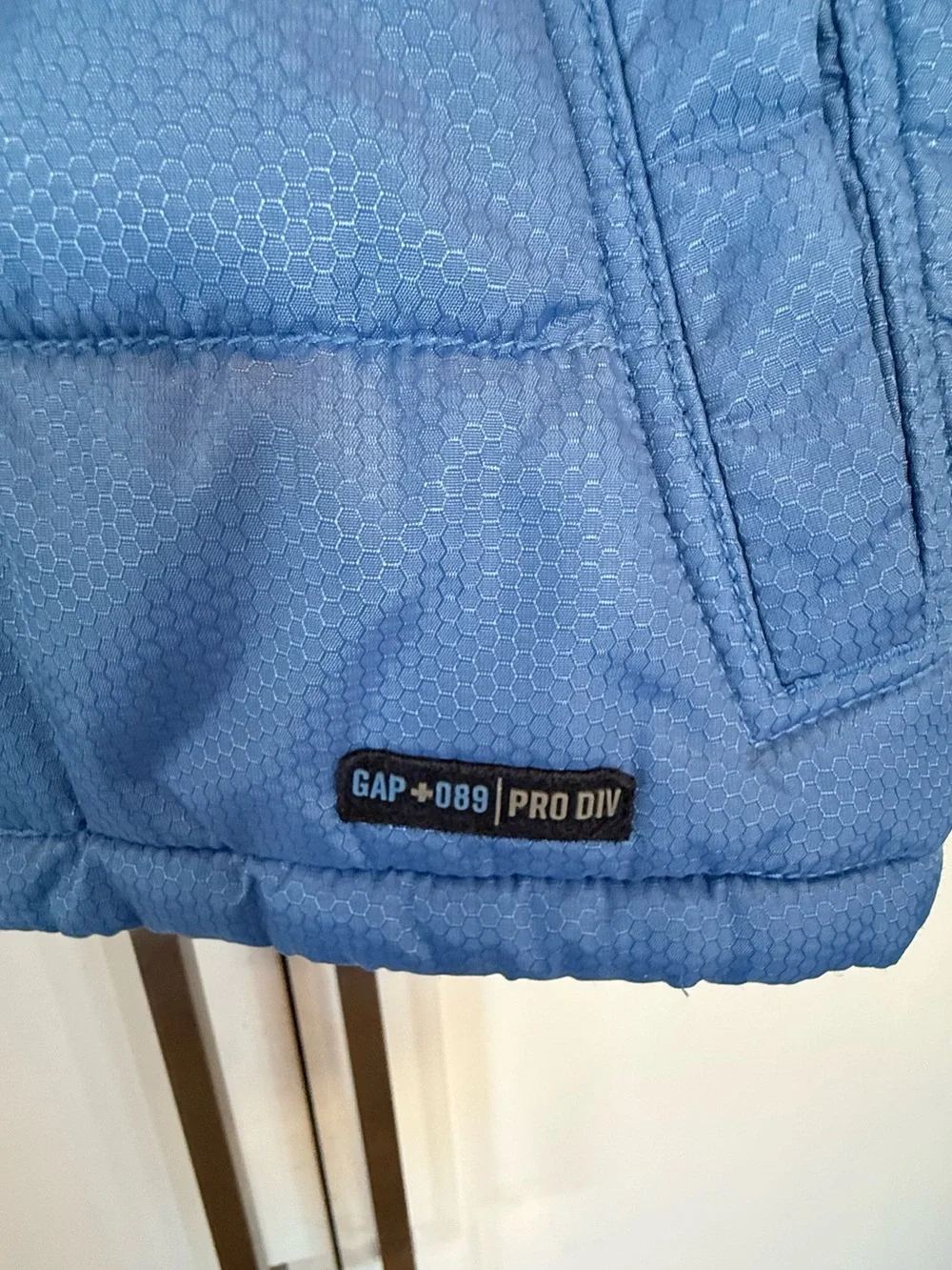 Gap Kids blue quilted vest 4T